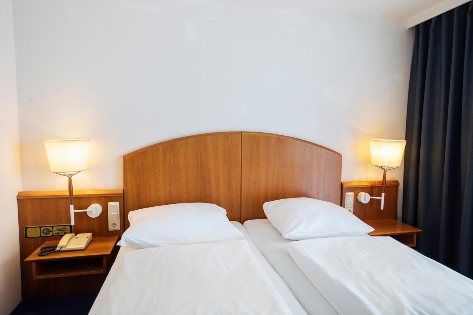 Roomingtons Karoli Waldkirchen Exterior photo